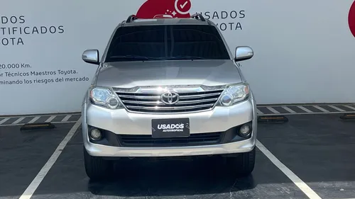 Toyota Fortuner 2.7l 4x2