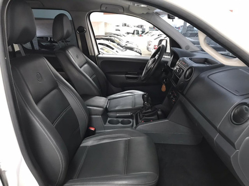 Imagem 10 de 11 de Volkswagen Amarok 2014 2.0 S Cab. Dupla 4x4 4p