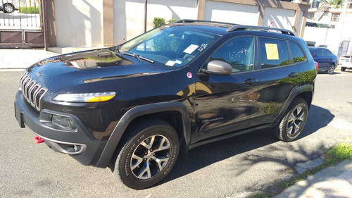 Imagen 4 de 4 de Jeep Cherokee Trailhawk 2015