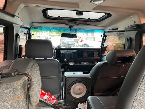 Land Rover Defender 2.5 90 Csw Turbo 3p