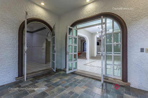 Casa En Venta O Renta En Bugambilias Zona Sur Lujo