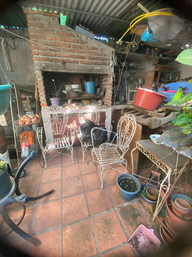 ¡queremos Vender! Casa De Dos Dormitorios En Cerrito De La Victoria