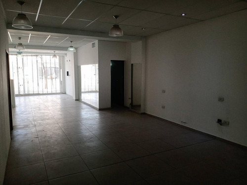 Imagen 6 de 9 de Local Comercial Sobre B. Irigoyen 221 - Microcentro De San Rafael
