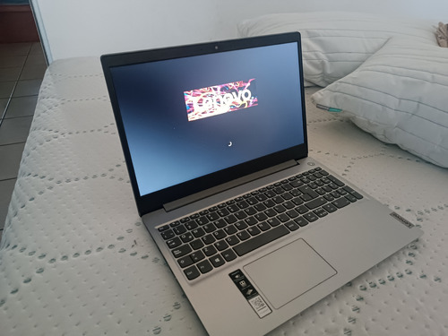 Lenovo Ideapad 3 15iil05, Core I3, 8gb Ram, 1tb Hdd + Mouse (Usado)