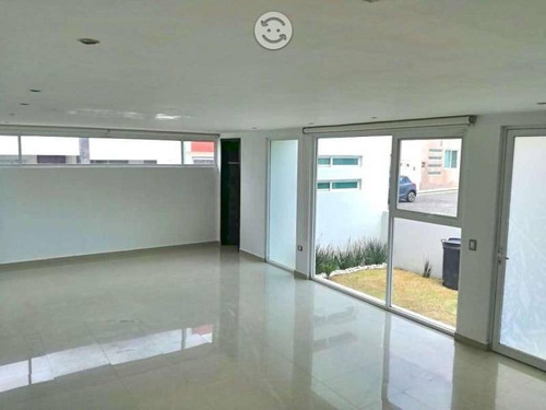 Imagen 7 de 24 de Casa En Venta En Juan C Bonilla Sobre Bulevard A Huejotzingo. Frac.el Capulin