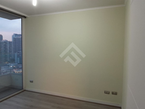 Departamento En Venta De 1 Dorm, 1 Baño, En Estación Central