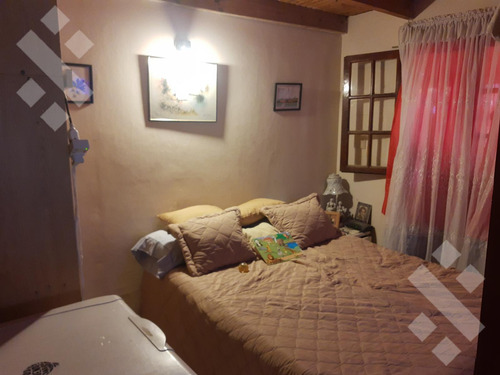 En Venta, Casa De 3 Habitaciones Y Quincho, Plottier.