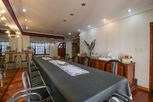 Venta Chalet, Jardin, Quincho, Cochera -san Martin
