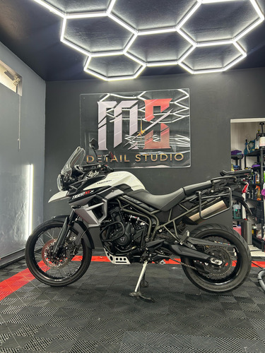 Triumph Tigger 800 Xcx