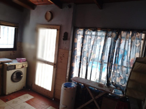 Casa En Venta - 3 Dormitorios 2 Baños - Cochera - 528mts2 - Gregorio De Laferrere, La Matanza