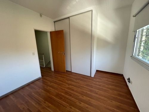 Imagen 2 de 13 de Venta- Duplex Con Jardín Y Parrilla Privada !