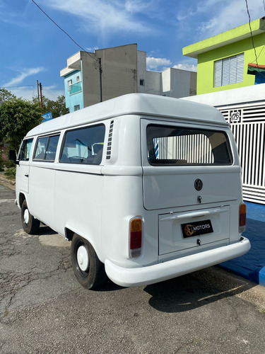 Kombi 1.6 Mi Std Lotação