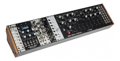Imagen 6 de 6 de Moog 104 Hp Powered Case Eurorack Audiotecna