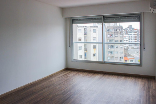 Venta Con Renta Apartamento 1 Dormitorio En Pocitos