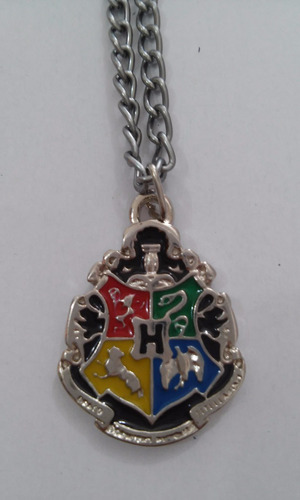 Colar Hogwarts Brasão Harry Potter