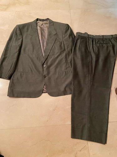 Liquidacion!! Trajes Para Hombre Usado En Buen Estado