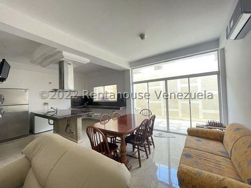 Imagen 3 de 16 de Townhouse Duplex, Listo Para Habitar Con Muchas Comodidades. Ubicado En Condominio Cerrado De Santa Fe. #22-15271.