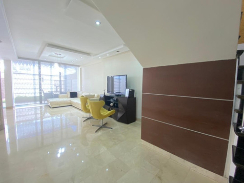 Imagen 16 de 24 de Feranndo Perez Vende Exclusivo Townhouse En Doral Park , Piedra Pintada, Mañongo