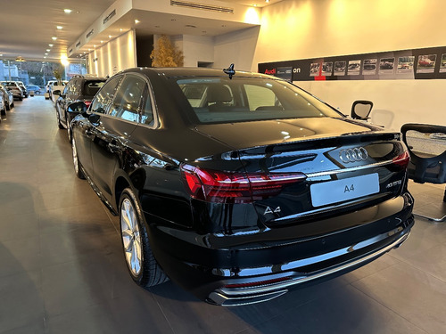 Audi A4 2.0 40 Tfsi Front