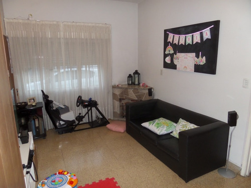 Imagen 3 de 17 de Casa En Venta En Villa Maipu