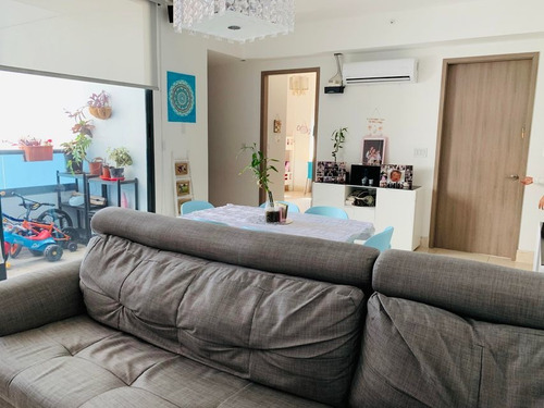 Imagen 5 de 14 de Venta De Apartamento En Ph Deluxe Residence, 21-7468