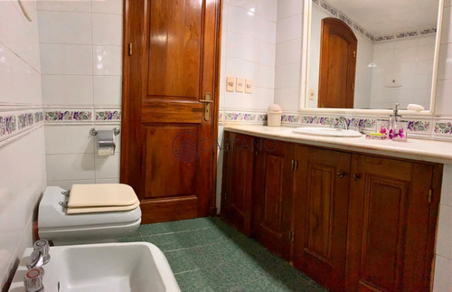 Imagen 8 de 12 de Excepcional Casa A Dos Cuadras De La Brava!