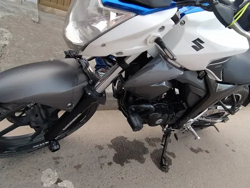 Vendo Suzuki Gixxer 150 Cc Modelo 2020 Soat Octubre 2025