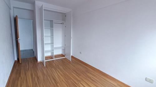Imagen 8 de 9 de Venta 1 Dorm. C/cochera - 57 E/ 10 Y 11 - La Plata