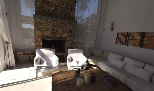 Casa En Venta De 3 Dormitorios En Jose Ignacio