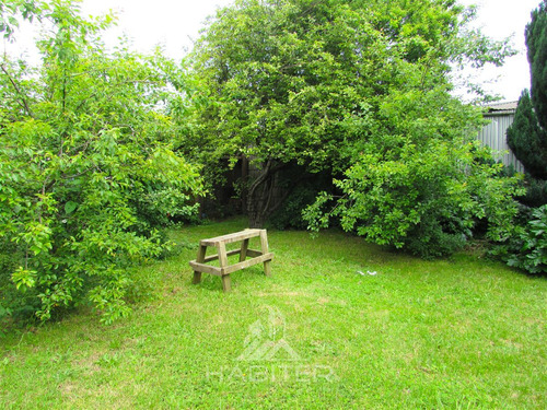 Casa En Venta De 5 Dorm. En Frutillar