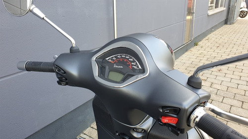 Imagen 3 de 19 de Vespa Gts 300 Supersport Gris 0km 2022 - Palermo Bikes