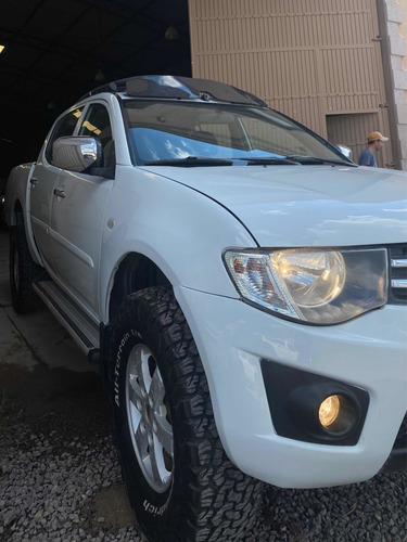 Imagen 5 de 8 de Mitsubishi L200 2012 2.5 Di-d Cabina Doble 4x4 Mt