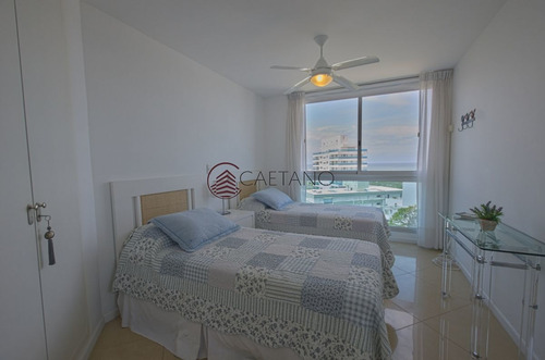 Imagen 22 de 26 de Apartamento Con 3 Dormitorios Más Dependencia En Alquiler Temporada - Punta Del Este Brava