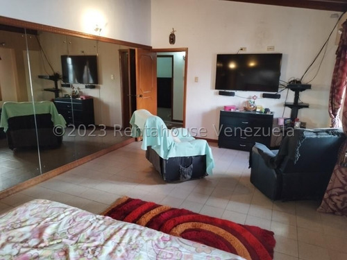 Imagen 23 de 30 de Casa En Alquiler Colinas De Los Chaguaramos 23-18517 Katy