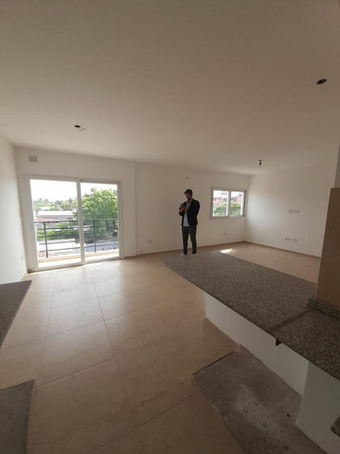 Imagen 12 de 30 de Edificio Comercial - Cañuelas