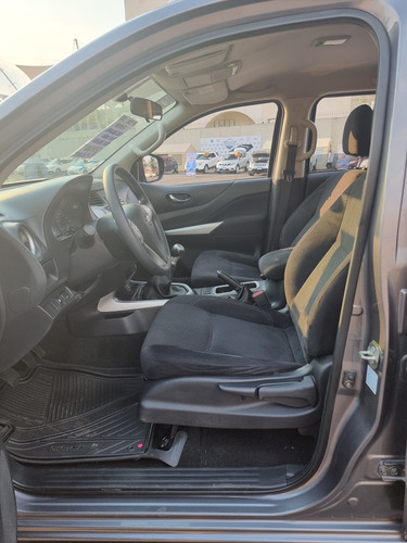 Imagen 11 de 15 de Nissan Np300 Frontier 2019 2.5 Le Aa Mt