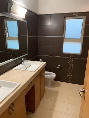 Imagen 5 de 10 de Casa En Venta Y/o Renta En Valle Real