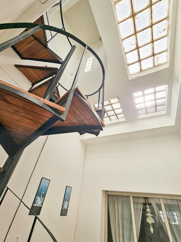 Casa 5 Ambientes Con Dependencia En Villa Devoto