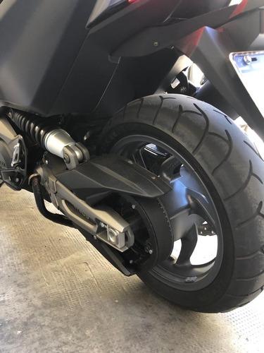 Imagen 11 de 18 de Kymco Ak 550