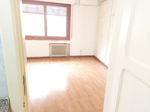 Imagen 13 de 18 de Venta Casa En Una Planta De 3 Dormitorios, Fondo Y Garaje