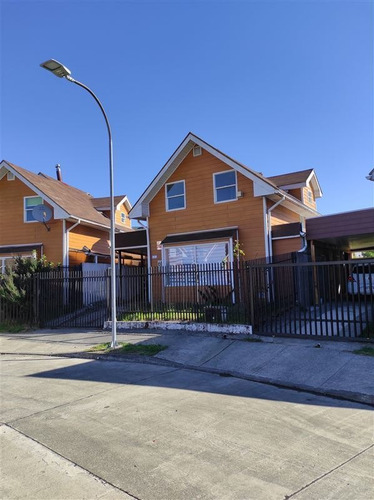 Casa En Venta De 3 Dormitorios En Puerto Varas