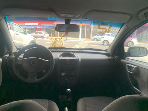 Corsa 1.0 Maxx 8v 4portas