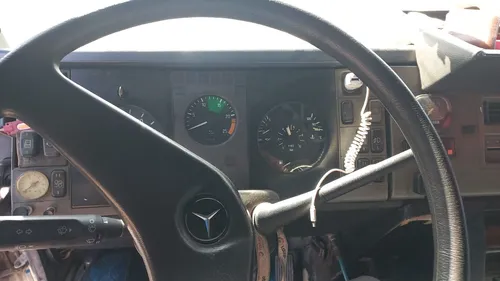 Mercedes 1633 Con Batea