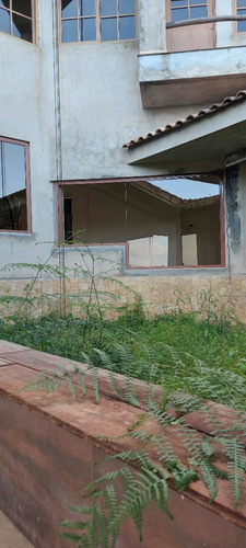 Casa Con Pocos Acabados Por Terminar