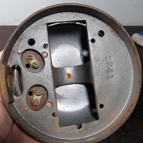 Imagem 7 de 10 de Trem Locomotiva Peças Antigas Estragadas E Substituídas