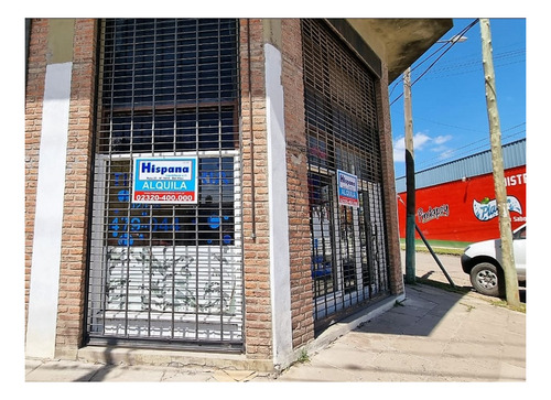 Imagen 3 de 14 de Locales En Esquina - Alquiler