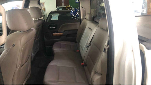 Imagen 10 de 15 de Chevrolet Cheyenne 2015 4p Ltz Doble Cab V8/5.3 Aut 4x4