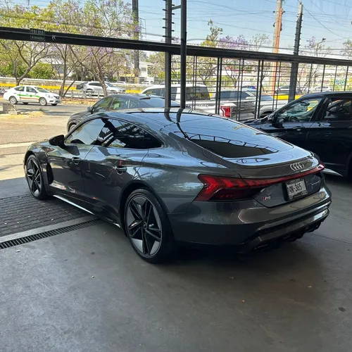 Audi E-tron rs e-tron
