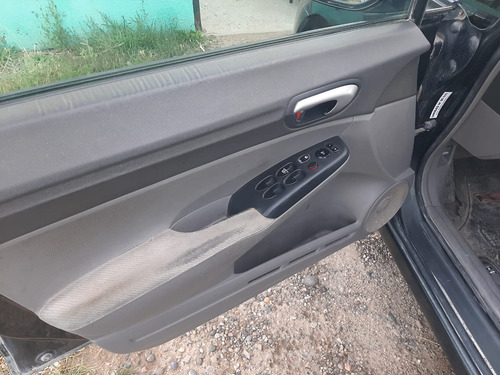 Honda Civic 1.8 Lxs Mt