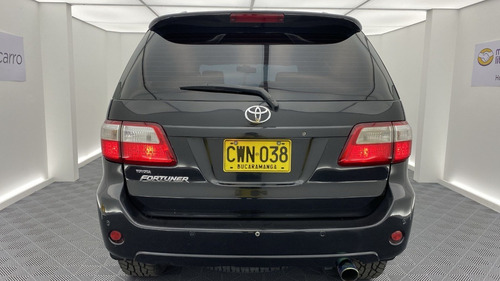 Imagen 7 de 25 de Toyota Fortuner